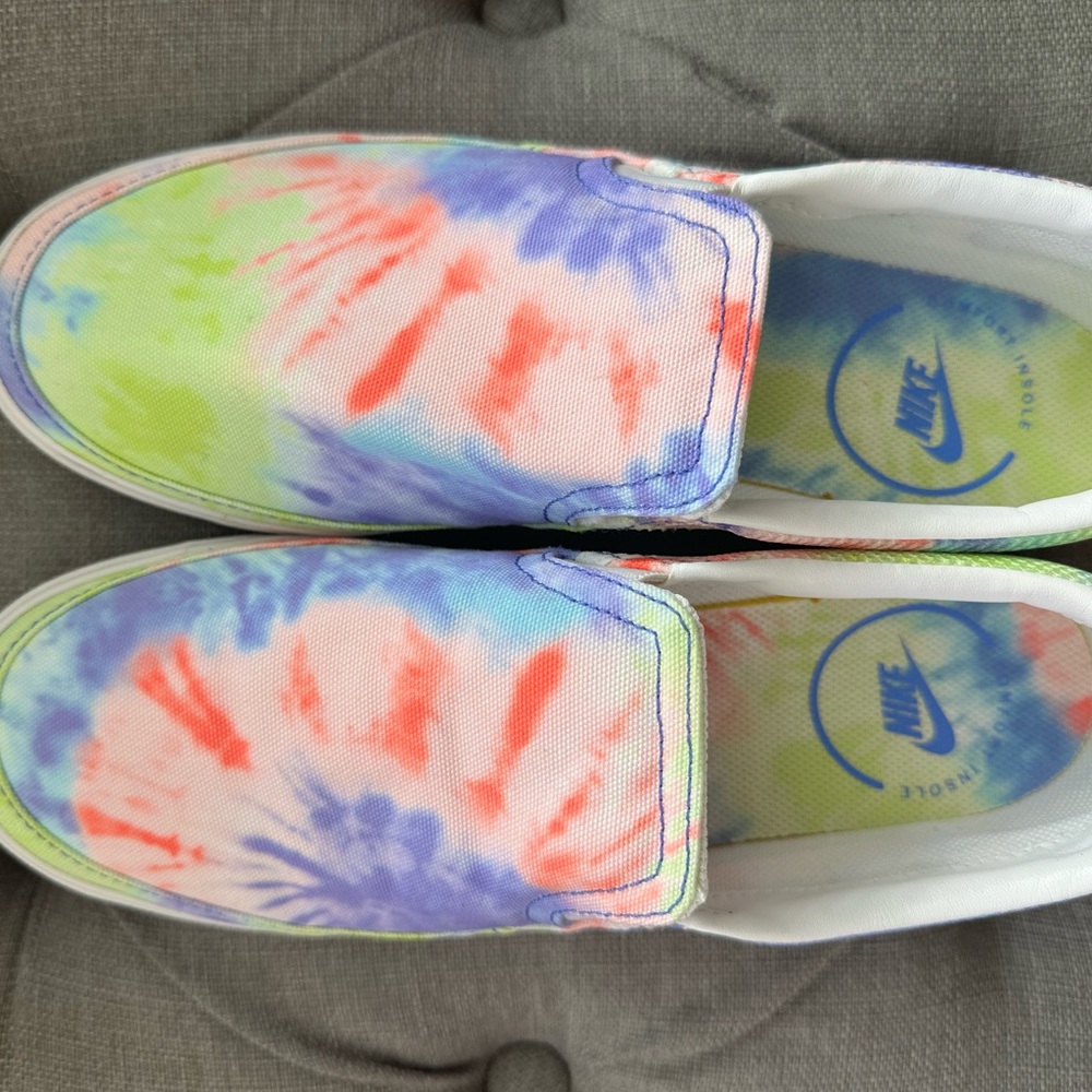 NWOT Nike Tie Dye Court Slip on Sneakers as 8.5